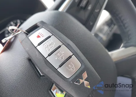 2024 Mitsubishi Outlander Sel 2.5 2Wd from USA, damaged, VIN JA4J3WA85RZ024168